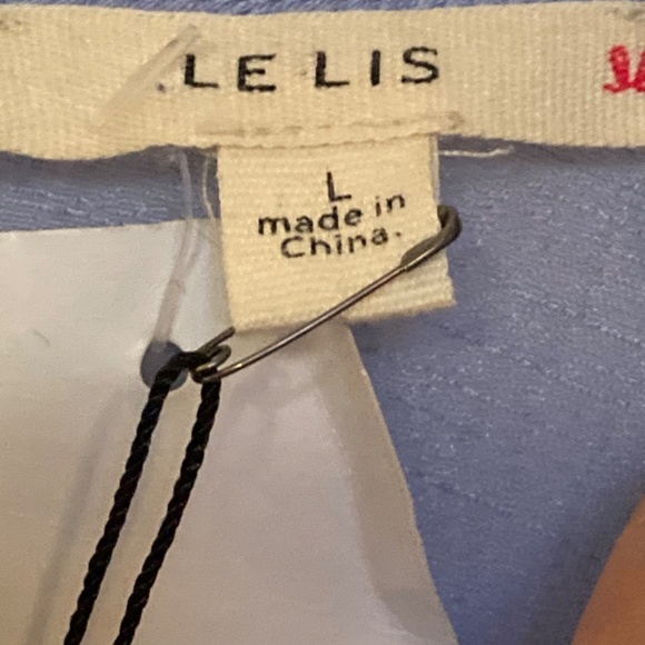 Ruffle Top Blouse sz L - Picture 3 of 8